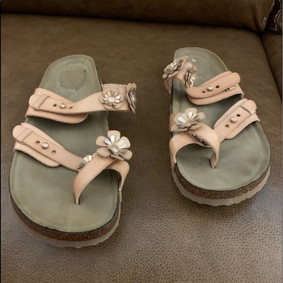 Madden flower girl sandals size 8 - Picture 1 of 3